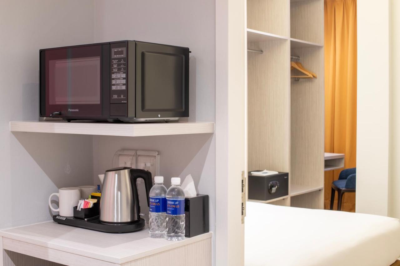 Holiday Inn Express & Suites Johor Bahru By Ihg Exterior photo